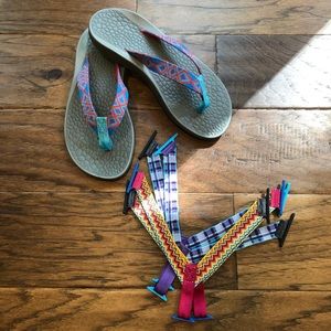 chaco flip flops w/ interchangeable straps
